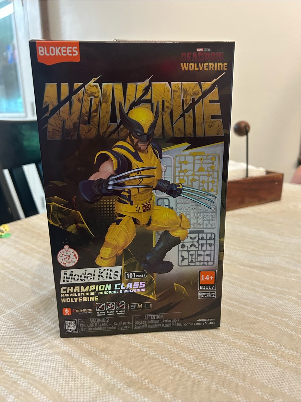 BLOKEES Wolverine Model Kit - Yellow & Black